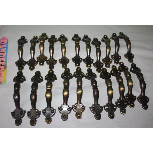 21 Piece vintage National Lock Metal Cabinet Drawer Pulls 1973 FO3695-001 - Picture 3 of 9